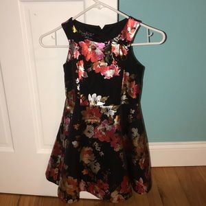 Brand new size 8 girls dress